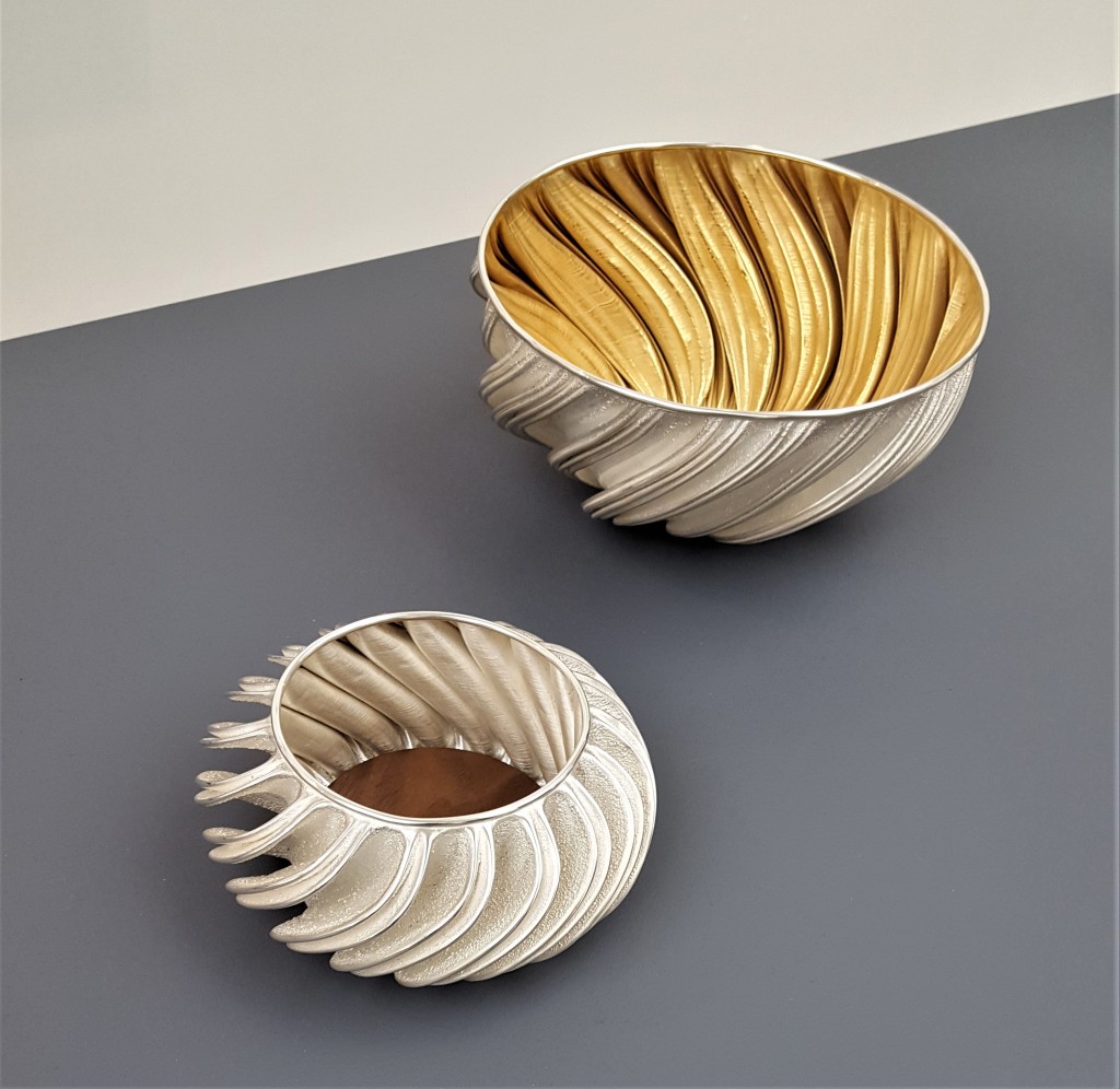 COLLECT 2019, Armadillo Central Blog, Ryan McClean, Fractal Wine Coaster with walnut insert, 2018, 999 silver and walnut, and Fractal Bowl, 2018, fine silver and gold plated interior, photo: Emma Boden