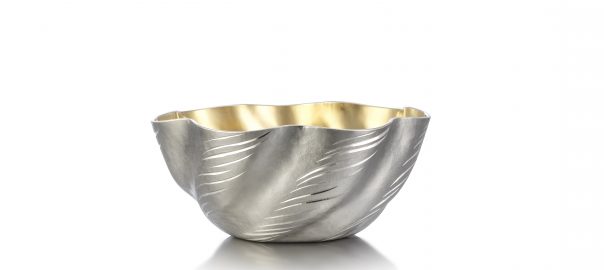 Miriam Hanid_Engraved Wave Bowl_2021_Britannia silver, lemon gilding_H3.5xW8.5xD8.5cm